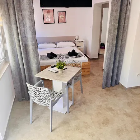 Apartment Mirno More,