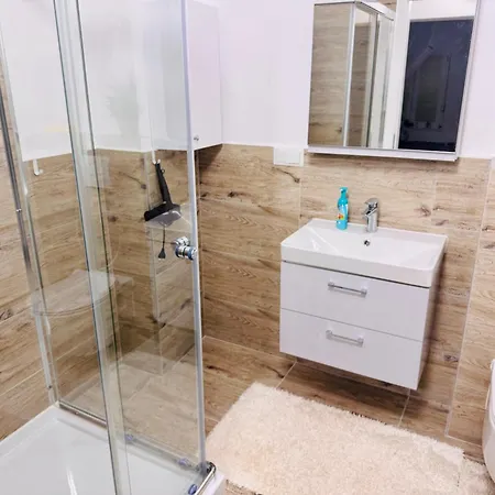 Mirno More, Apartment *