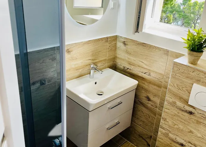 Mirno More, Apartamento