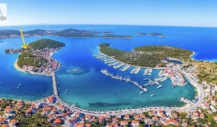 Mirno More, * Rogoznica (Sibenik-Knin)