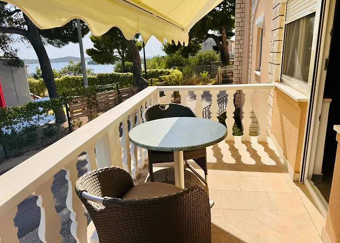 Mirno More, Apartman Rogoznica (Sibenik-Knin)