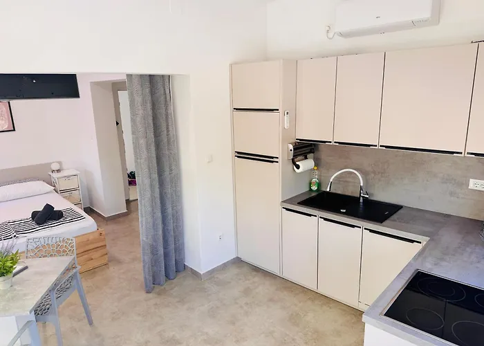 Mirno More, Apartman Rogoznica (Sibenik-Knin)